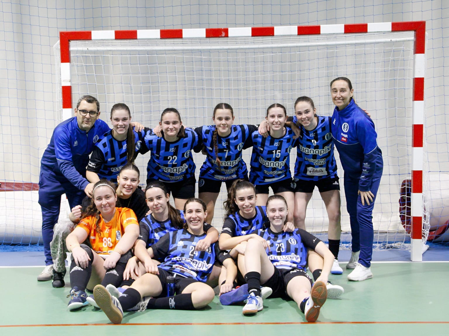 Borja Fs Rest. Rodi /Tall. Hnos. Pasamar 1-9 Wanapix Tapigrama Sofás – 9ª Jornada